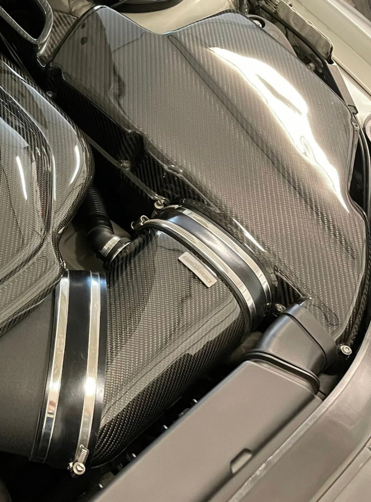 Carbon Intake Pipe compatible with BMW E90 / 92 M3