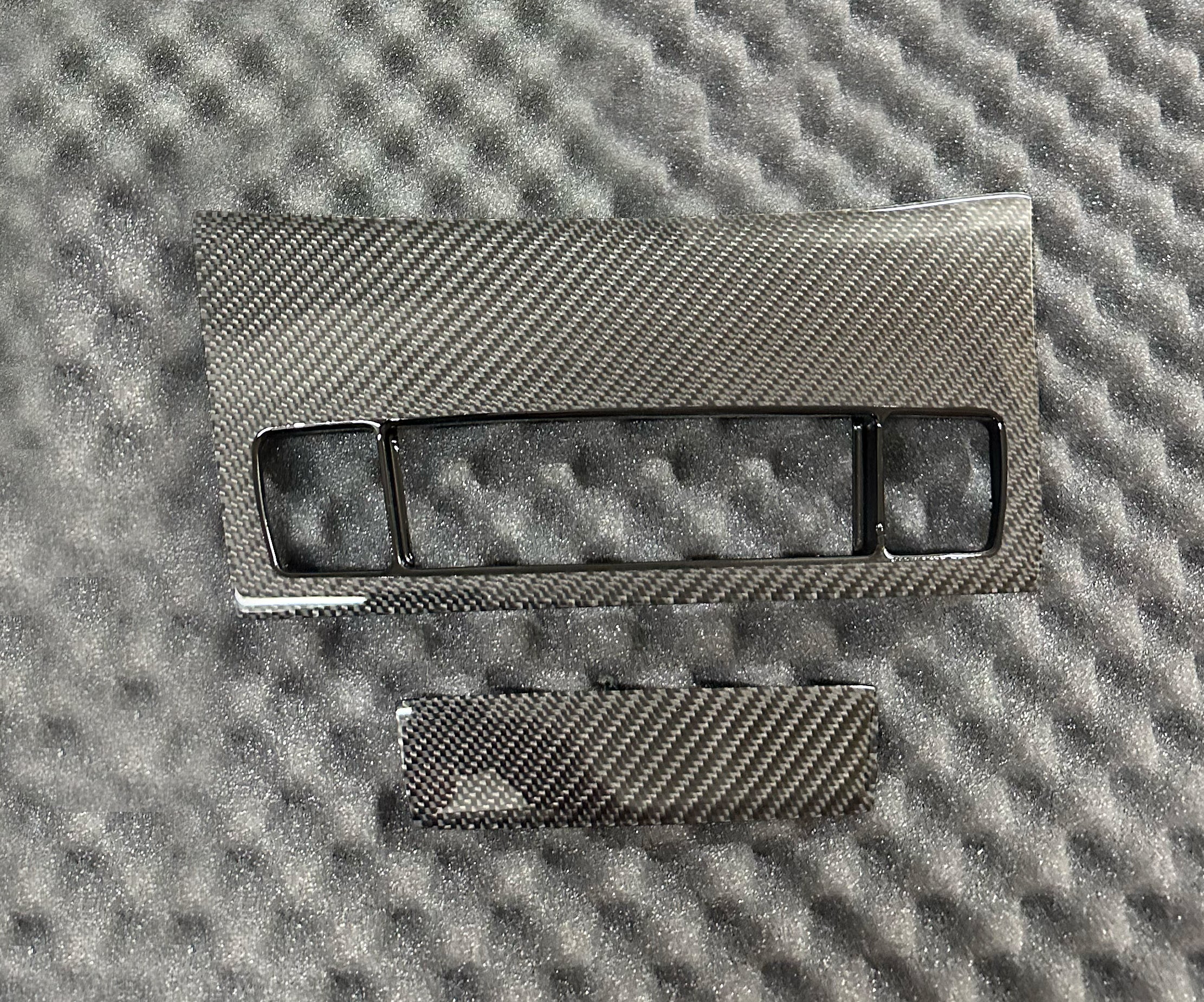 Carbon instrument panel compatible with BMW E60/E61 M5