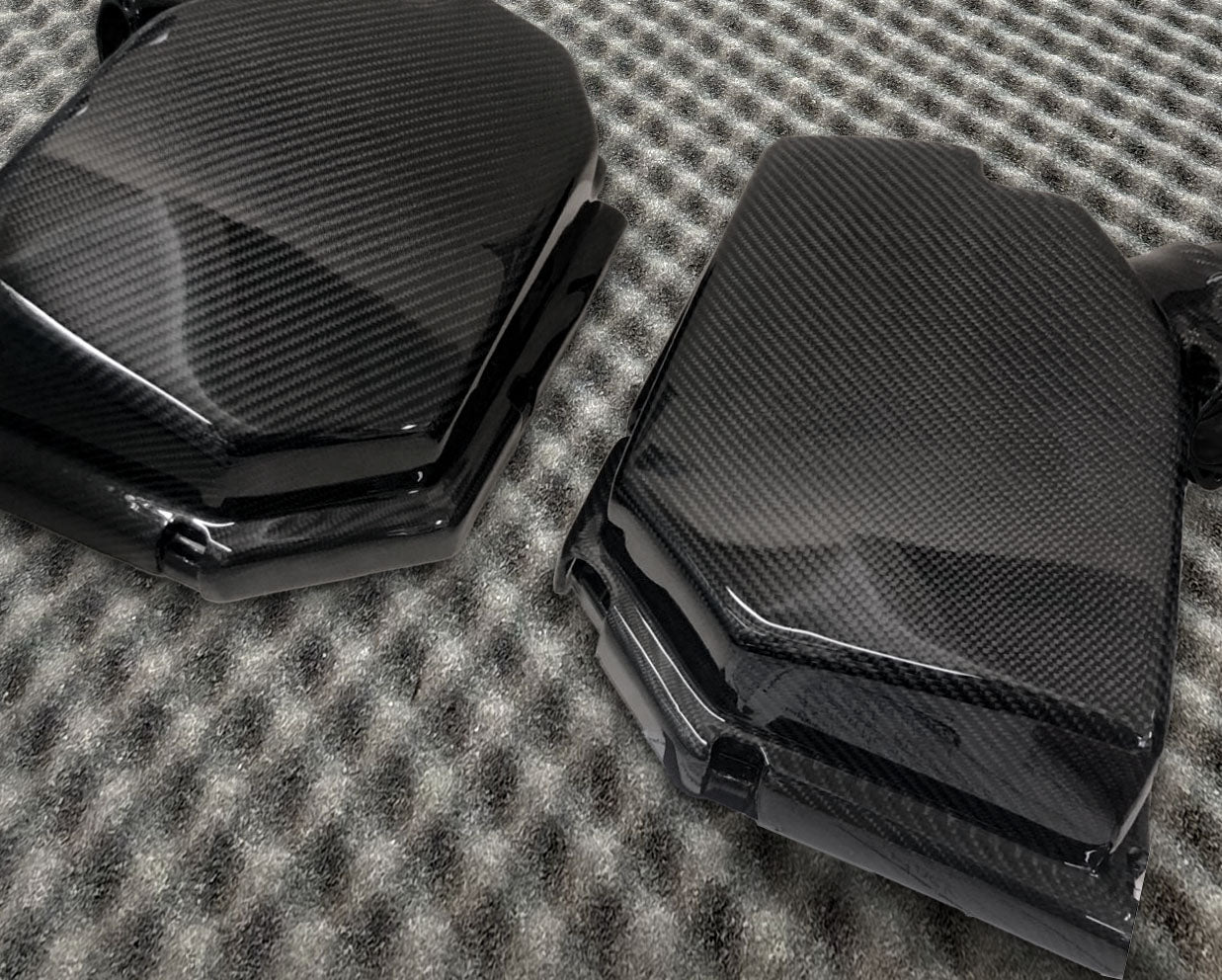 Carbon Luftfilterkasten für den BMW E60 / E61 / E63 M5 M6