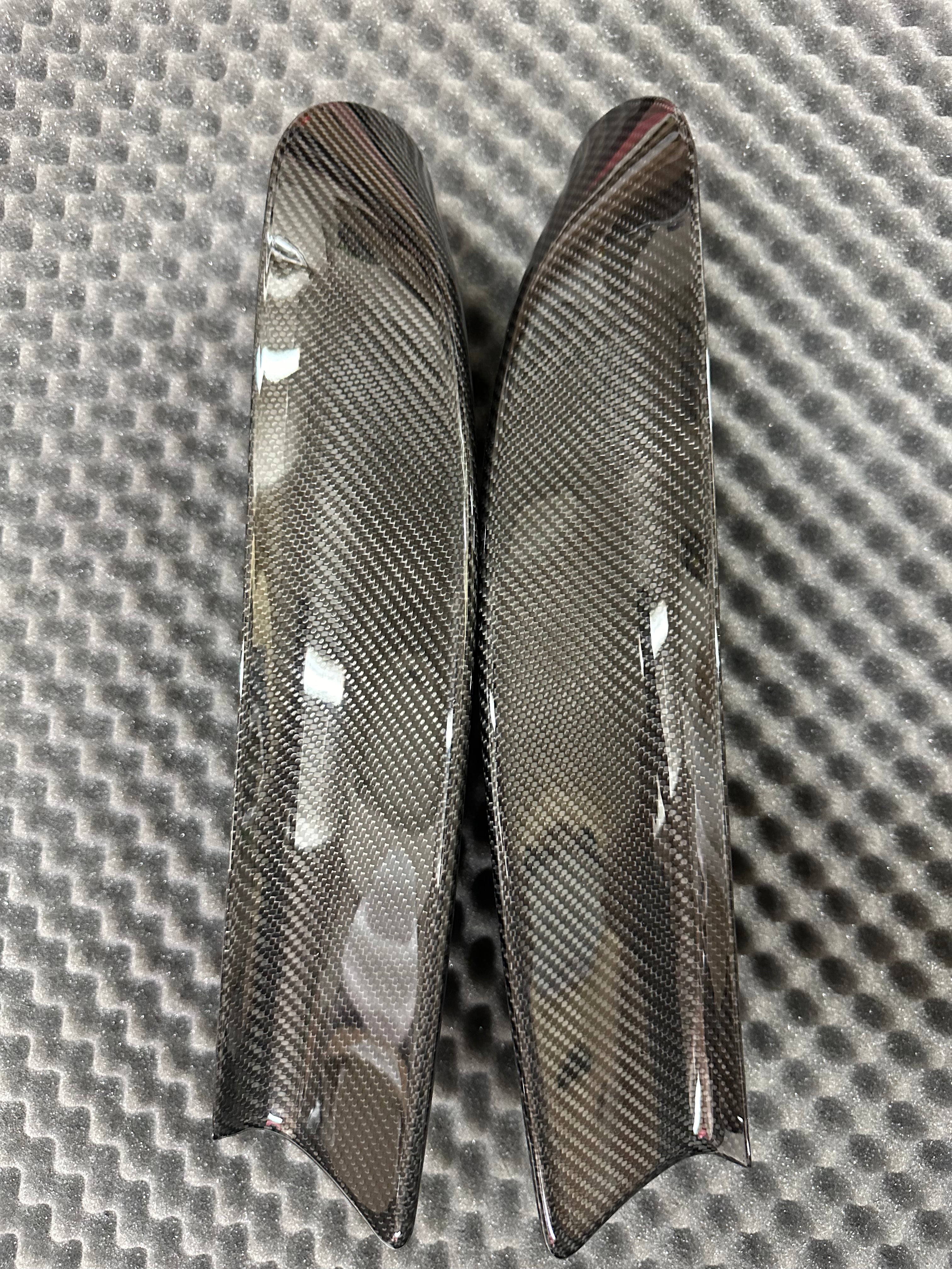 Full carbon front flaps compatible with BMW E46