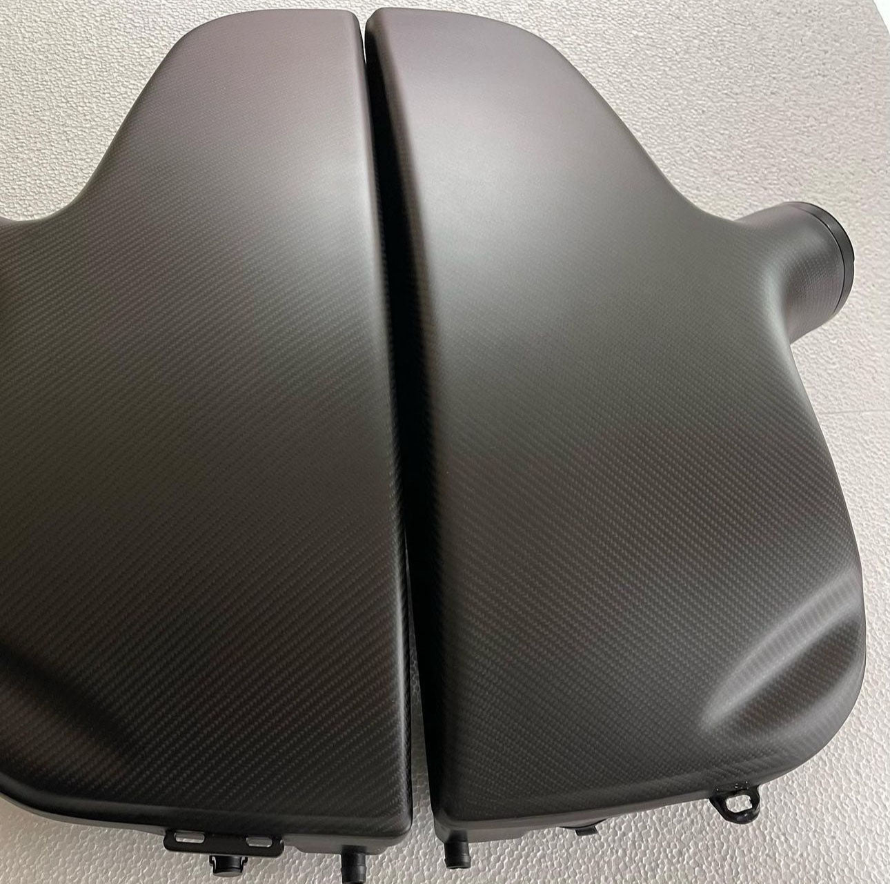 Carbon Airbox V2 kompatibel mit BMW E60 / E61 / E63 M5 M6