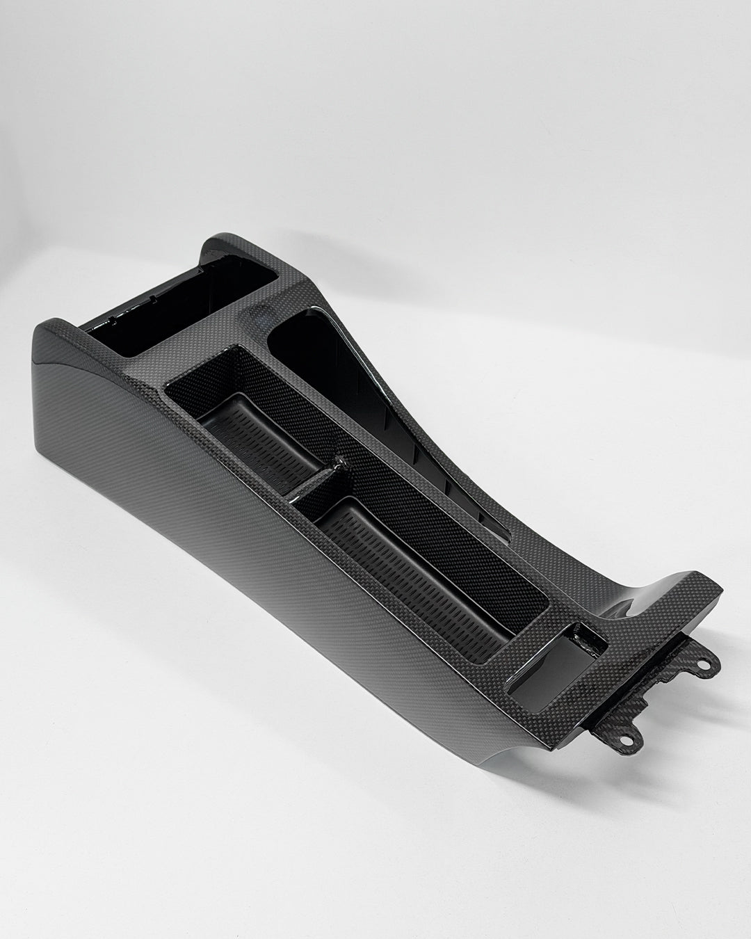 Carbon Mittelkonsole V2 für BMW E46 aus echtem Carbon mit perfekter Passform