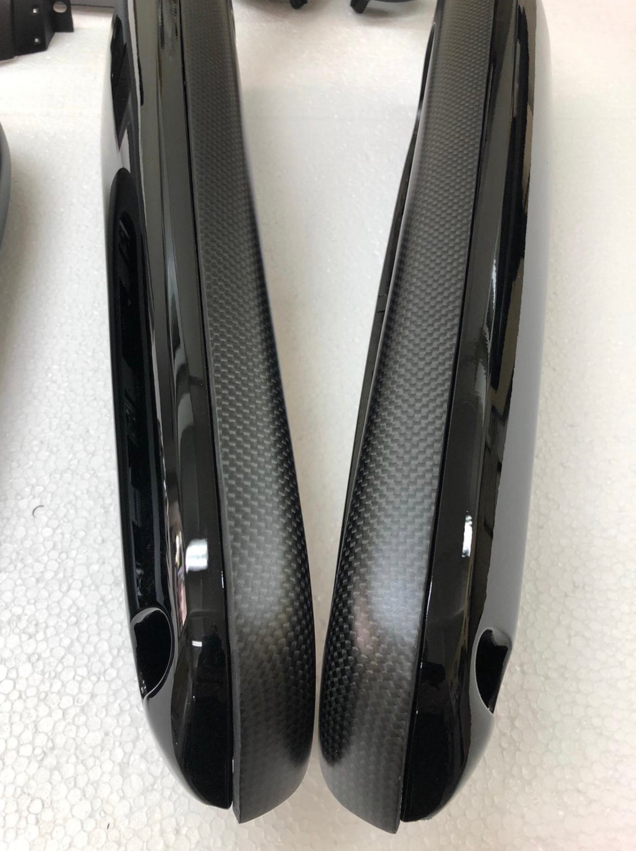 Carbon door handles, 4 pieces, front/rear compatible with BMW E46 M3/E46 Coupe