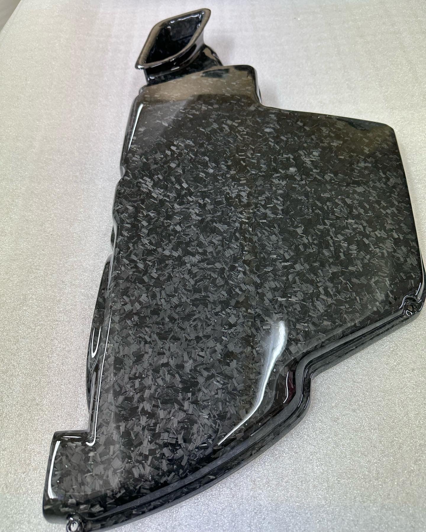 <transcy>Air Filter Cover - BMW E9X M3</transcy>