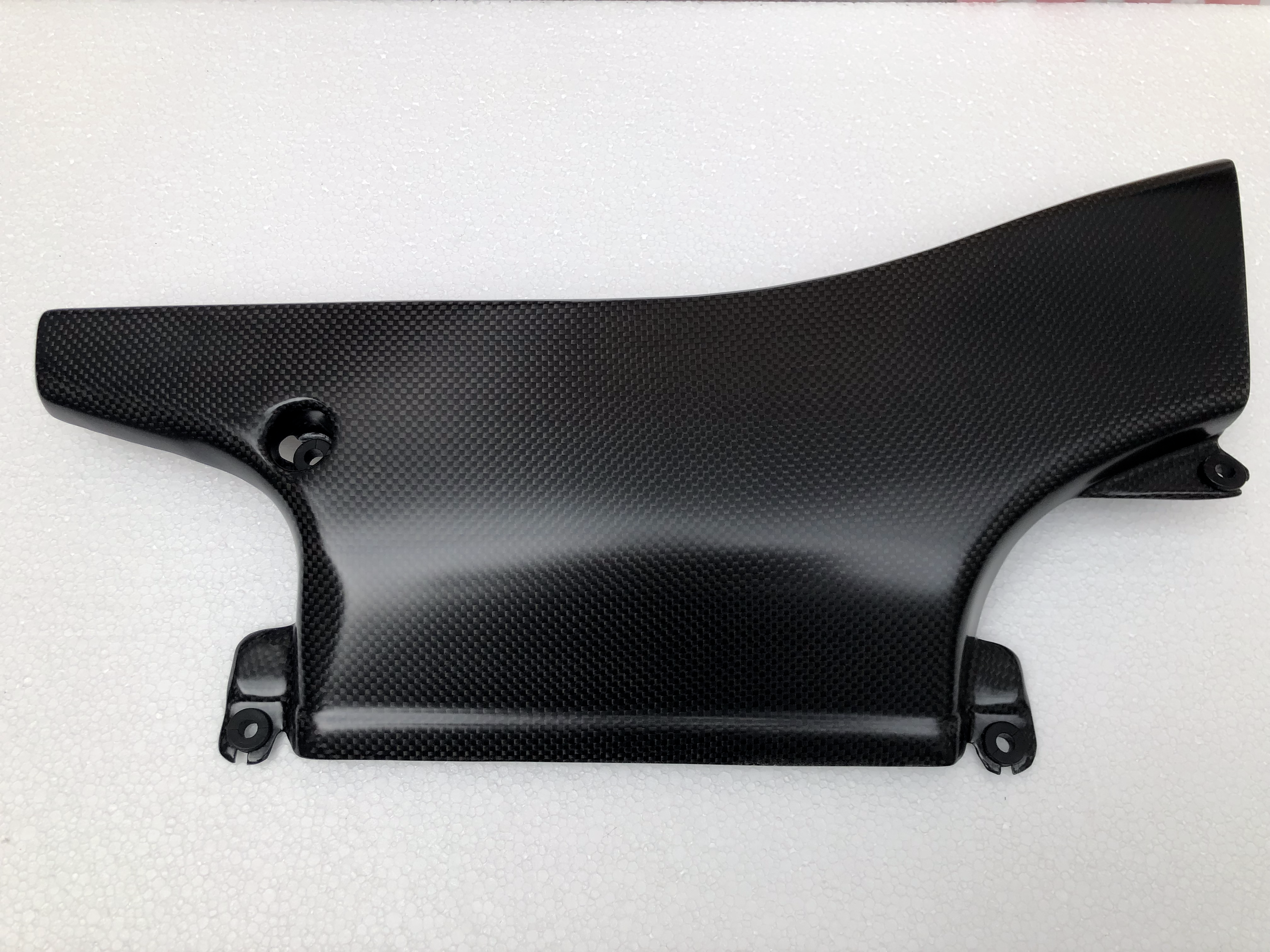 Full carbon intake hood V1 compatible with BMW E46 Coupe M3 / CSL