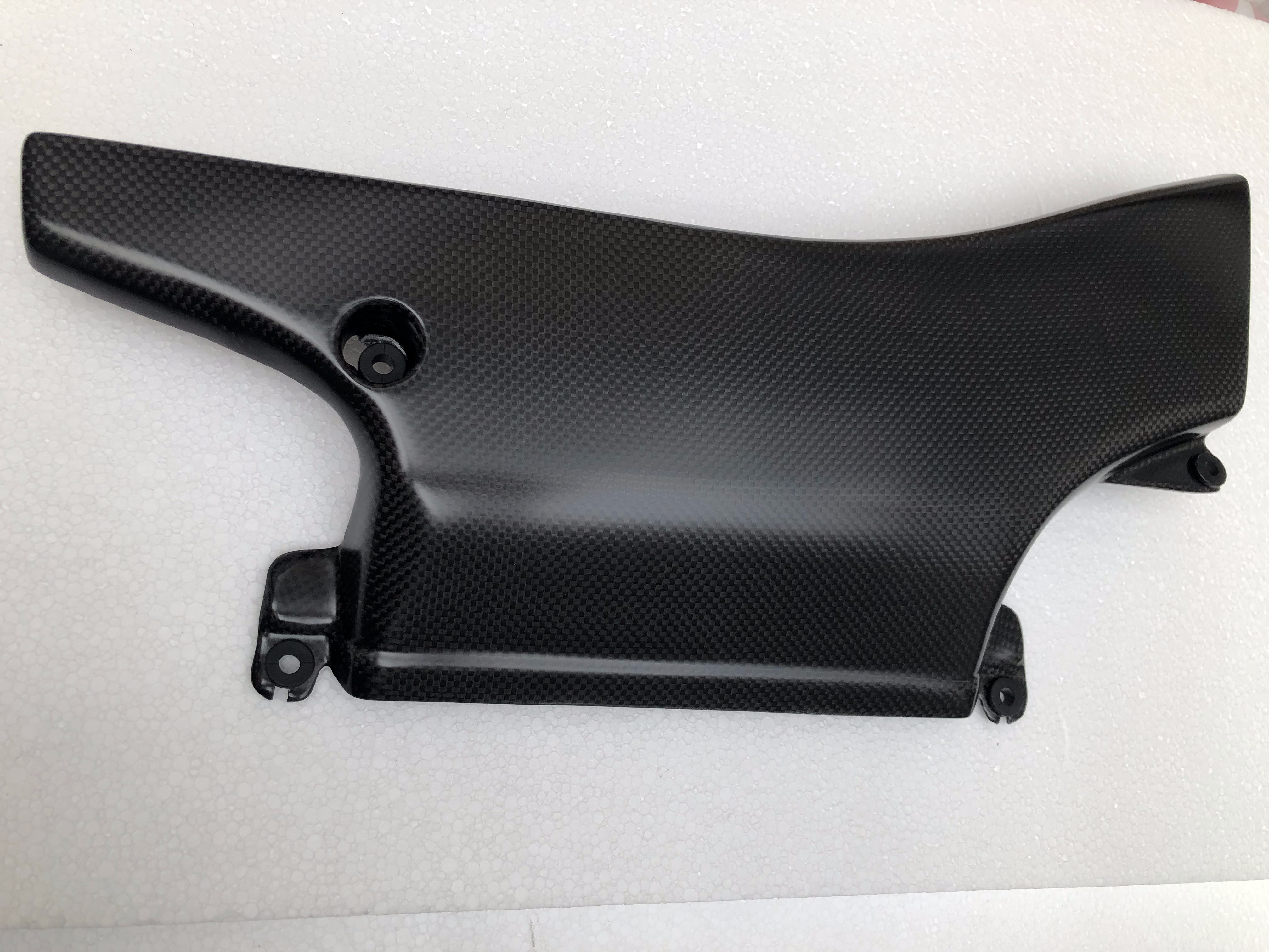 Full carbon intake hood V1 compatible with BMW E46 Coupe M3 / CSL