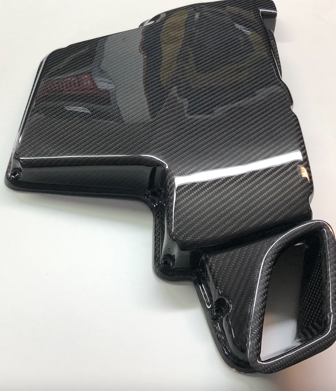 <transcy>Air Filter Cover compatible with BMW E9X M3</transcy>
