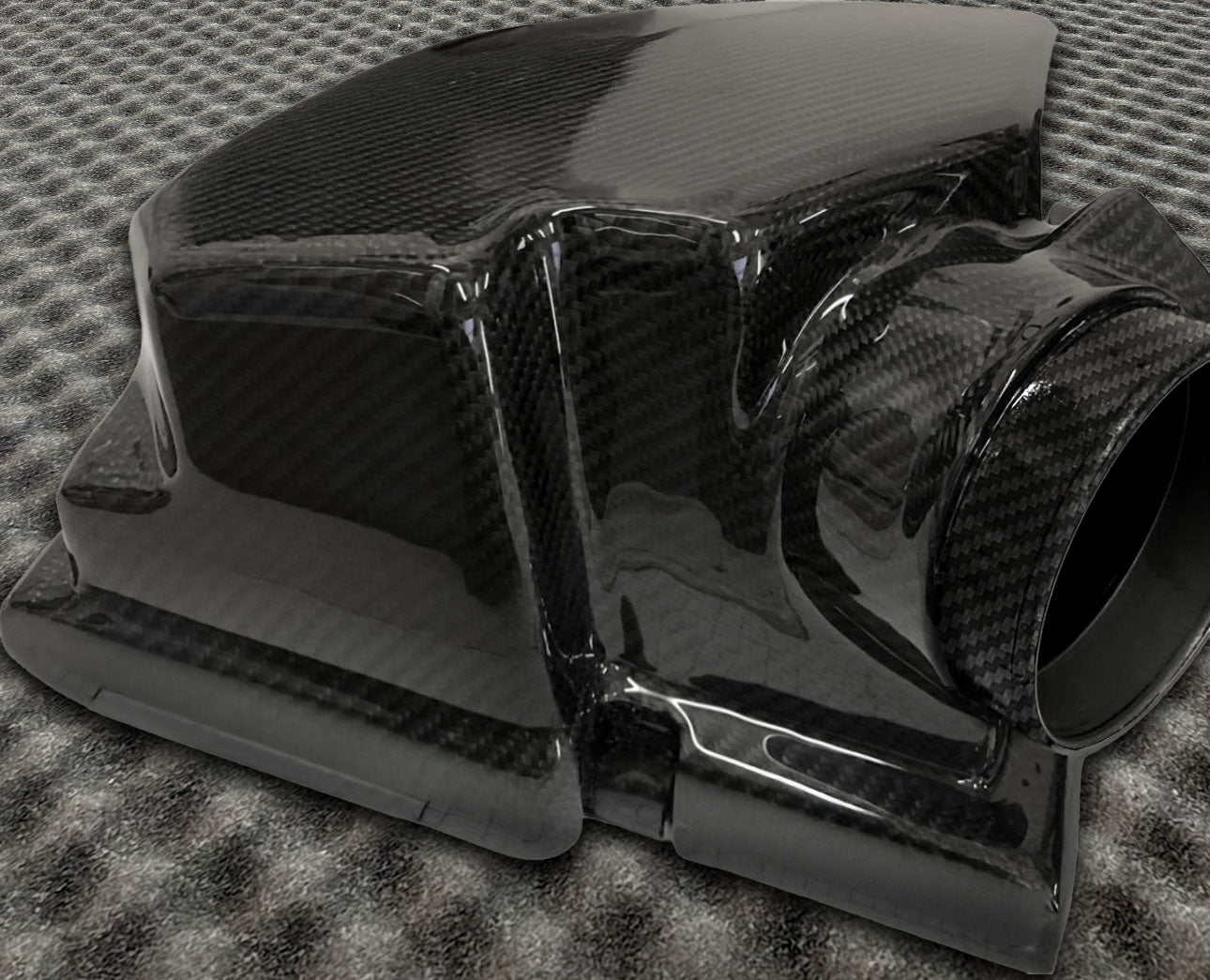 Carbon Luftfilterkasten für den BMW E60 / E61 / E63 M5 M6
