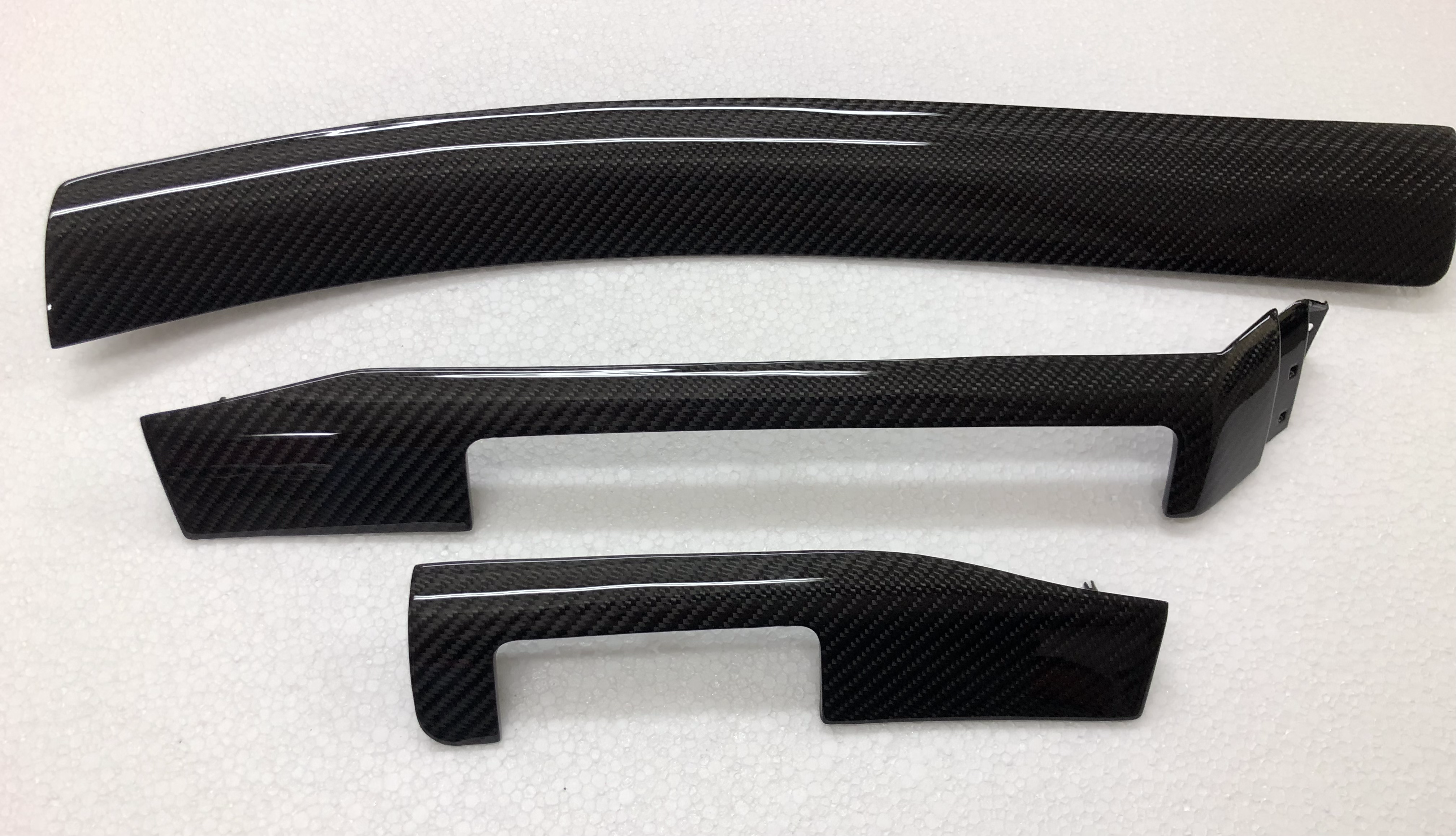 Carbon interior trim for the BMW E46 M3 CSL